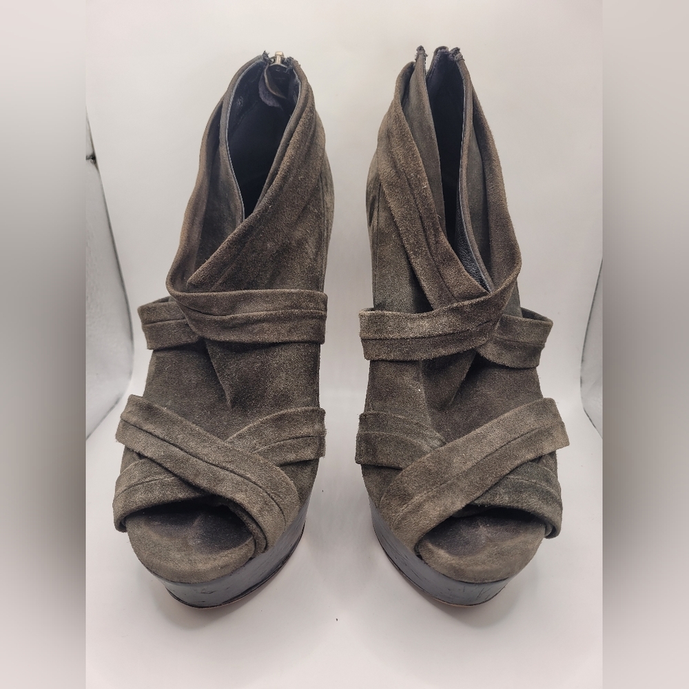 Burberry Grey Suede Heeled Boots